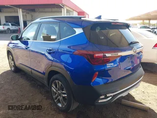 2021 Kia Seltos S with VIN KNDEU2AA3M7204172, listed as a IAAI auction lot 41977404 with 75,982 mi miles and . Bid and sale history available at DreamBid. Image 3.