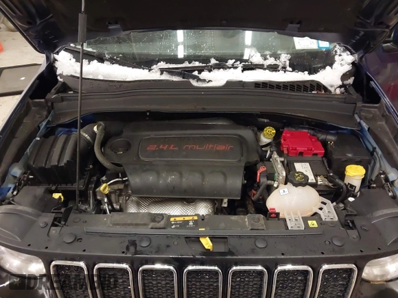 2020 Jeep Renegade Latitude with VIN ZACNJBBB6LPL35711, listed as a IAAI auction lot 41567345 with 48,614 mi miles. Bid and sale history available at carsss.com. Image 10.