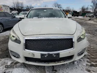 2015 Infiniti Q70 z VIN JN1BY1AR7FM560994, wystawiony jako Copart lot #86988034 z przebiegiem 92 028 mil mil oraz Szkoda całkowita • Salvage title. Historia ofert i sprzedaży dostępna na DreamBid. Obrazek 5.