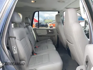 2004 Ford Expedition Special Service with VIN 1FMFU16L24LA56074, listed as a IAAI auction lot 41803262 with 86,169 mi miles. Bid and sale history available at carsss.com. Image 8.