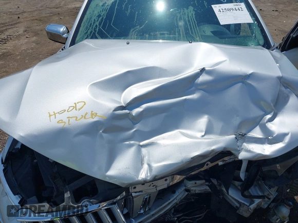 2012 Lincoln MKZ with VIN 3LNHL2JC7CR818999, listed as a IAAI auction lot 42509442 with Not provided miles and . Bid and sale history available at DreamBid. Image 10.