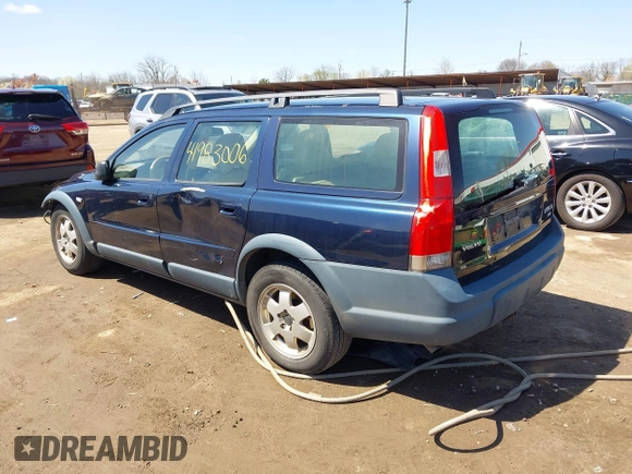 2002 Volvo V70 with VIN YV1SZ58DX21075265, listed as a IAAI auction lot 41983006 with 180,393 mi miles. Bid and sale history available at carsss.com. Image 3.