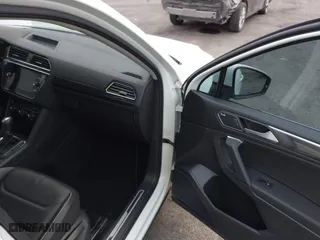 2019 Volkswagen Tiguan SEL Premium with VIN 3VV4B7AXXKM004316, listed as a IAAI auction lot 41458459 with 36,709 mi miles. Bid and sale history available at carsss.com. Image 5.