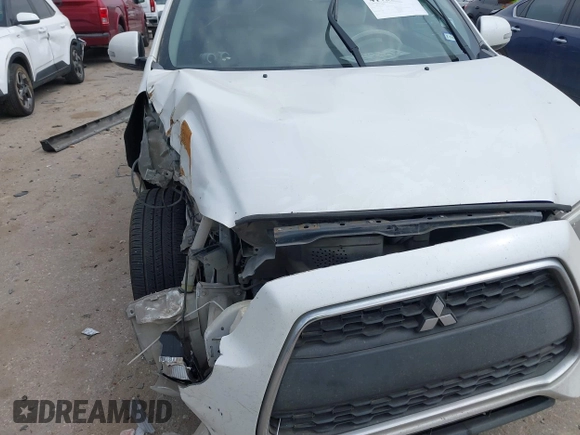 2015 Mitsubishi Outlander Sport 2.4 GT with VIN 4A4AP4AW0FE029030, listed as a IAAI auction lot 41782629 with 230,670 mi miles. Bid and sale history available at carsss.com. Image 6.