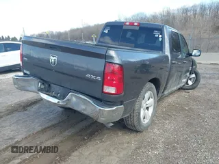 2017 Ram 1500 Big Horn z VIN 1C6RR7LT2HS766282, wystawiony jako IAAI lot #41868659 z przebiegiem 133 887 mil mil oraz . Historia ofert i sprzedaży dostępna na DreamBid. Obrazek 4.