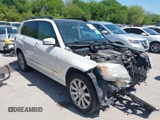 2012 Mercedes-Benz GLK with VIN WDCGG5GBXCF884393, listed as a IAAI auction lot 41995049 with Not Provided miles. Bid and sale history available at carsss.com. Image 1.