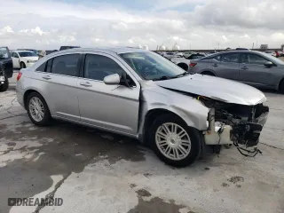2009 Chrysler Sebring Touring *Ltd Avail* with VIN 1C3LC56D09N513152, listed as a Copart auction lot 86615794 with 129,662 mi miles and Salvage Title. Bid and sale history available at carsss.com. Image 4.