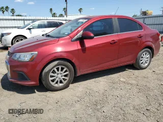 2017 Chevrolet Sonic LT z VIN 1G1JD5SH1H4127331, wystawiony jako Copart lot #52709905 z przebiegiem 73 810 mil mil oraz Szkoda całkowita • Salvage title. Historia ofert i sprzedaży dostępna na DreamBid. Obrazek 1.
