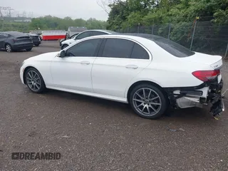 2023 Mercedes-Benz E 350 z VIN W1KZF8EB6PB119187, wystawiony jako IAAI lot #42179987 z przebiegiem 42 813 mil mil oraz . Historia ofert i sprzedaży dostępna na DreamBid. Obrazek 3.