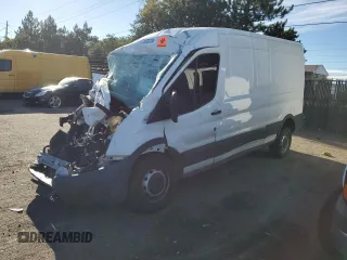 2019 Ford Transit z VIN 1FTYR2CM3KKA48702, wystawiony jako Copart lot #72022724 z przebiegiem Nie podano mil oraz Szkoda całkowita • Salvage title. Historia ofert i sprzedaży dostępna na DreamBid. Obrazek 1.
