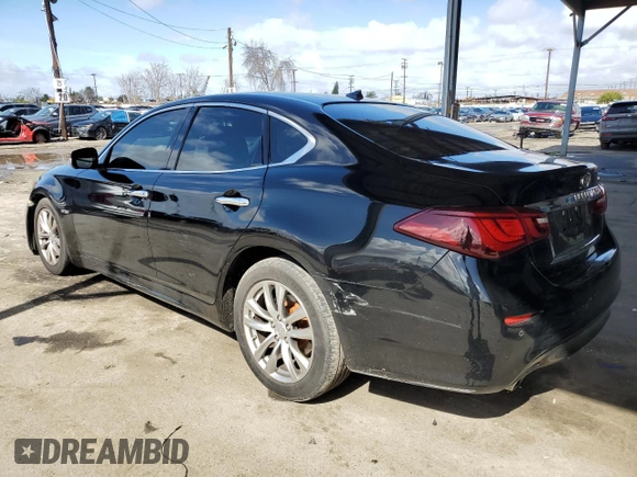 2015 Infiniti Q70 with VIN JN1EY1AP9FM510013, listed as a Copart auction lot 45341105 with 92,255 mi miles and Salvage title. Bid and sale history available at DreamBid. Image 2.
