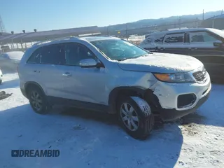 2013 Kia Sorento LX with VIN 5XYKTDA20DG385289, listed as a IAAI auction lot 41370458 with 107,216 mi miles and . Bid and sale history available at DreamBid. Image 13.