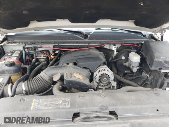 2008 GMC Yukon XL SLE w/3SA with VIN 1GKFC160X8R177911, listed as a Copart auction lot 71835274 with Not Provided miles and Salvage Title. Bid and sale history available at carsss.com. Image 13.