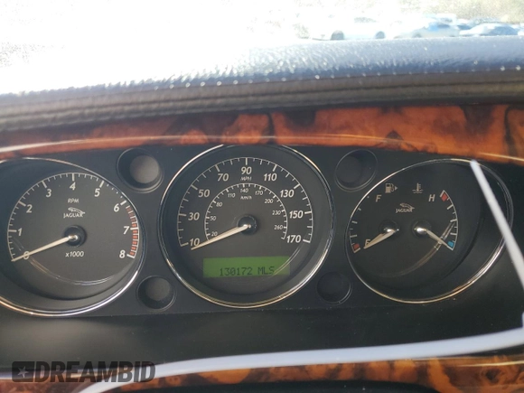 2008 Jaguar XJ Vanden Plas with VIN SAJWA82B08SH20004, listed as a Copart auction lot 87594075 with 130,172 mi miles and Salvage Title. Bid and sale history available at carsss.com. Image 9.