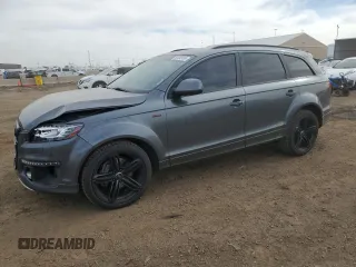 2015 Audi Q7 S line Prestige z VIN WA1DGAFE4FD026196, wystawiony jako Copart lot #56492465 z przebiegiem 129 087 mil mil oraz Szkoda całkowita • Salvage title. Historia ofert i sprzedaży dostępna na DreamBid. Obrazek 1.