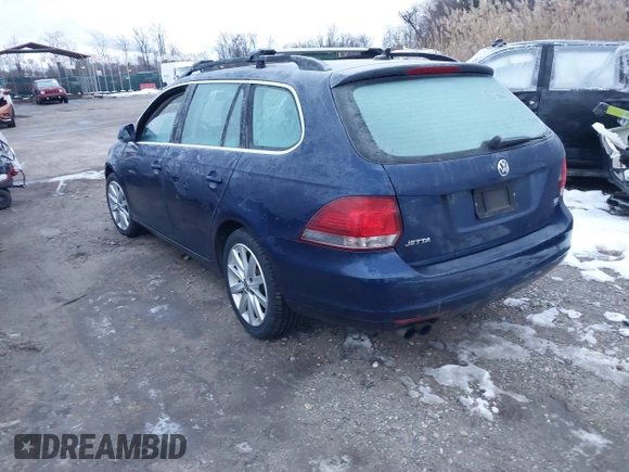 2012 Volkswagen Jetta SportWagen TDI with VIN 3VWPL7AJ7CM696165, listed as a IAAI auction lot 41359215 with 204,113 mi miles. Bid and sale history available at carsss.com. Image 3.