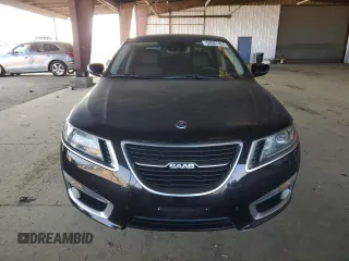 2010 Saab 9-5 Aero with VIN YS3GR4BJ1A4001064, listed as a Copart auction lot 84687424 with 121,169 mi miles and Salvage Title. Bid and sale history available at carsss.com. Image 5.