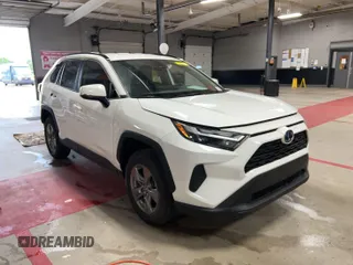 2023 Toyota RAV4 Hybrid LE z VIN 4T3MWRFVXPU092232, wystawiony jako IAAI lot #42245977 z przebiegiem 47 470 mil mil oraz . Historia ofert i sprzedaży dostępna na DreamBid. Obrazek 1.