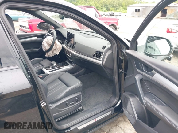 2023 Audi Q5 Sportback S line Prestige with VIN WA16AAFY7P2090802, listed as a IAAI auction lot 42326832 with Not provided miles and . Bid and sale history available at DreamBid. Image 5.