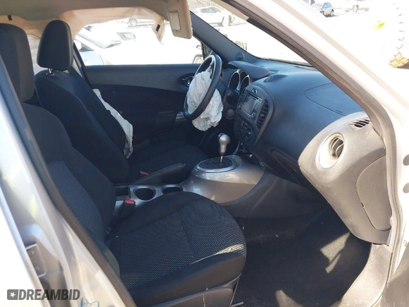 2016 Nissan Juke S with VIN JN8AF5MR1GT605294, listed as a IAAI auction lot 41402105 with 106,366 mi miles. Bid and sale history available at carsss.com. Image 5.
