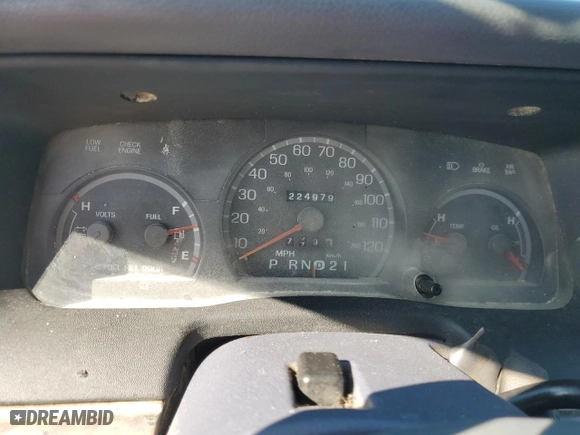 1999 Ford Crown Victoria LX with VIN 2FAFP74W6XX235761, listed as a Copart auction lot 43565595 with 224,979 mi miles and Salvage Title. Bid and sale history available at carsss.com. Image 9.