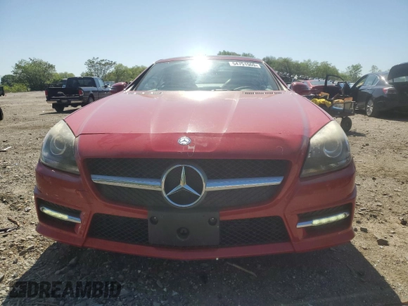 2013 Mercedes-Benz SLK 250 с VIN WDDPK4HA6DF051329, выставлен на аукционе Copart как лот 54751565 с пробегом 58 224 миль миль и Списание • Salvage title. История ставок и продаж доступна на DreamBid. Изображение 5.