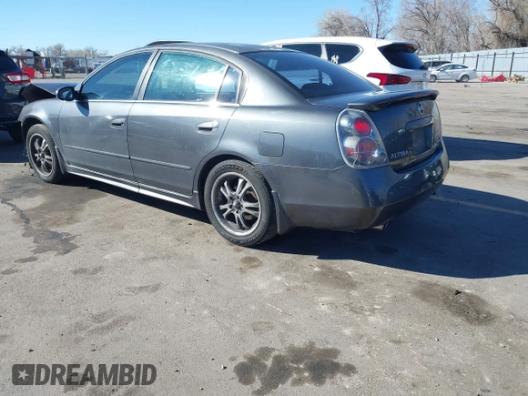 2006 Nissan Altima 3.5 SE with VIN 1N4BL11D46N301024, listed as a IAAI auction lot 41885365 with 206,539 mi miles. Bid and sale history available at carsss.com. Image 3.