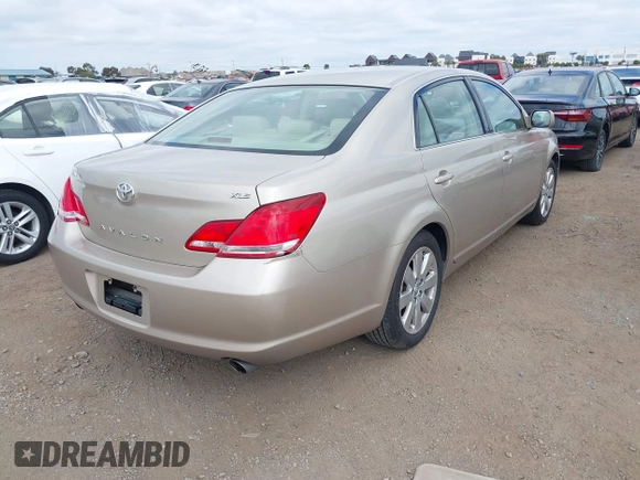 2006 Toyota Avalon XL with VIN 4T1BK36B46U152177, listed as a IAAI auction lot 41890232 with 139,250 mi miles. Bid and sale history available at carsss.com. Image 4.