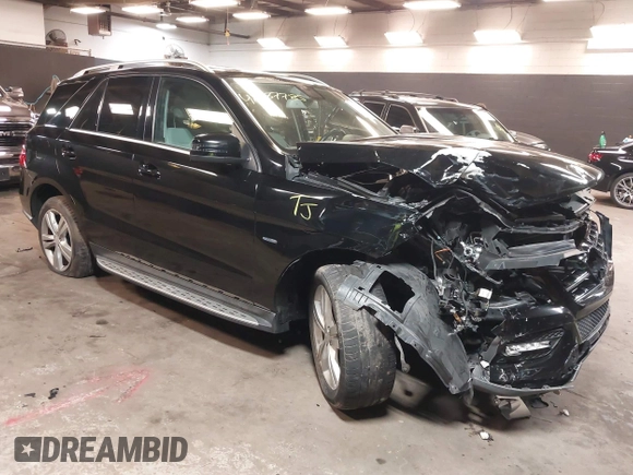 2012 Mercedes-Benz M ML 350 with VIN 4JGDA5HB7CA026607, listed as a IAAI auction lot 41687785 with 89,161 mi miles. Bid and sale history available at carsss.com. Image 1.