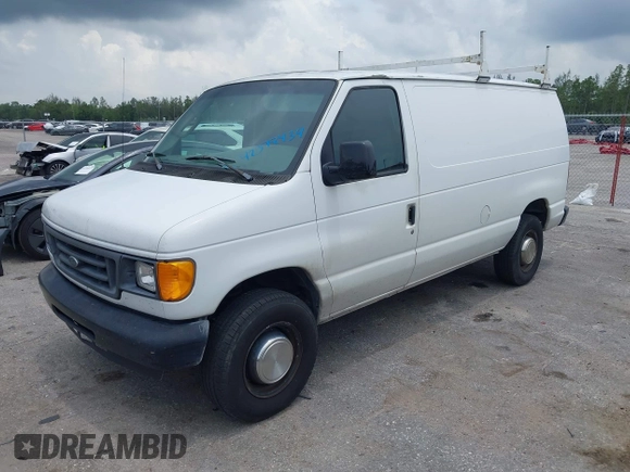2006 Ford Econoline Cargo z VIN 1FTNE24W56HB25572, wystawiony jako IAAI lot #42378434 z przebiegiem 272 413 mil mil oraz . Historia ofert i sprzedaży dostępna na DreamBid. Obrazek 2.