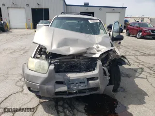 2001 Ford Escape XLT with VIN 1FMYU041X1KC65004, listed as a Copart auction lot 51302325 with 150,917 mi miles and Salvage Title. Bid and sale history available at carsss.com. Image 5.