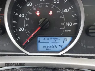 2015 Toyota RAV4 XLE z VIN 2T3WFREV0FW164984, wystawiony jako IAAI lot #42475525 z przebiegiem 265 579 mil mil oraz . Historia ofert i sprzedaży dostępna na DreamBid. Obrazek 15.
