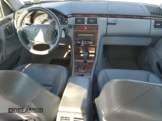2000 Mercedes-Benz E-Class AWD with VIN WDBJF83J6YX032328, listed as a Copart auction lot 81353974 with 156,729 mi miles and Clean Title. Bid and sale history available at carsss.com. Image 8.