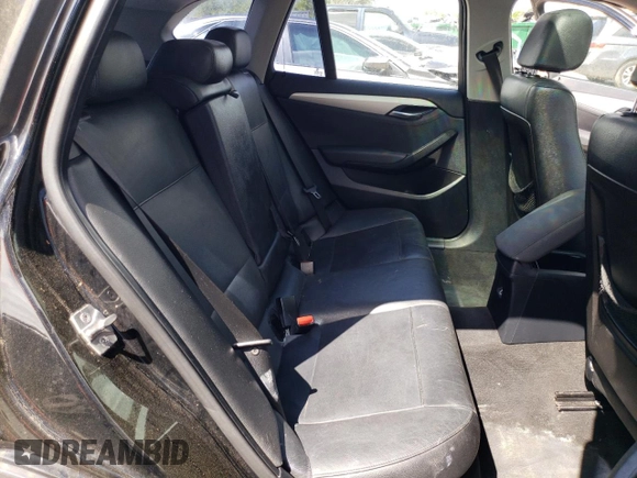 2014 BMW X1 xDrive28i z VIN WBAVL1C5XEVY16263, wystawiony jako Copart lot #52242225 z przebiegiem 154 951 mil mil oraz Szkoda całkowita • Salvage title. Historia ofert i sprzedaży dostępna na DreamBid. Obrazek 11.