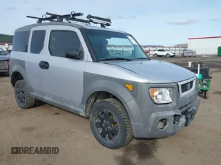 2005 Honda Element with VIN 5J6YH27385L031049, listed as a IAAI auction lot 41826016 with 254,572 mi miles and . Bid and sale history available at DreamBid. Image 1.