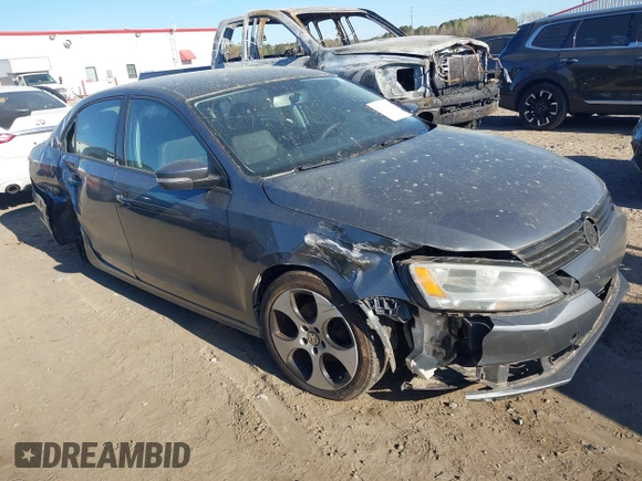 2011 Volkswagen Jetta Sedan SE w/Convenience & Sunroof PZEV with VIN 3VWDZ7AJ0BM357277, listed as a IAAI auction lot 41897588 with 149,710 mi miles. Bid and sale history available at carsss.com. Image 1.