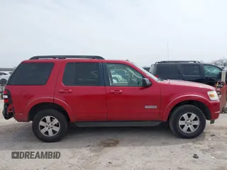 2008 Ford Explorer XLT z VIN 1FMEU63E78UA48891, wystawiony jako IAAI lot #41720120 z przebiegiem 217 578 mil mil oraz . Historia ofert i sprzedaży dostępna na DreamBid. Obrazek 13.
