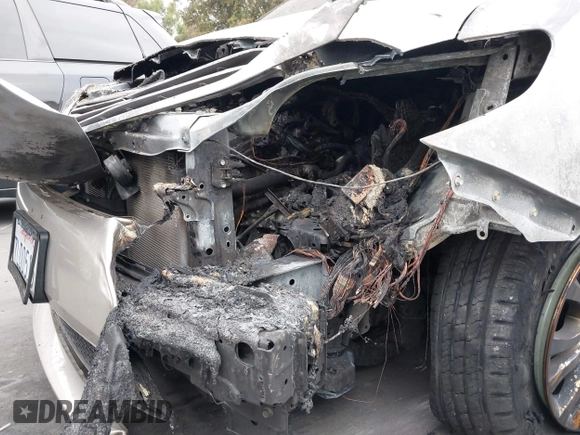 2015 Toyota Sienna XLE with VIN 5TDYK3DC5FS545345, listed as a IAAI auction lot 42280661 with Not provided miles and . Bid and sale history available at DreamBid. Image 16.