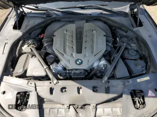 2010 BMW 7 Series 750i xDrive z VIN WBAKC6C5XACL67558, wystawiony jako Copart lot #88550755 z przebiegiem 108 796 mil mil oraz Szkoda całkowita • Salvage title. Historia ofert i sprzedaży dostępna na DreamBid. Obrazek 11.