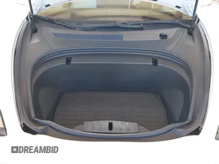 2020 Tesla Model 3 Performance z VIN 5YJ3E1EC2LF624900, wystawiony jako IAAI lot #42127589 z przebiegiem 36 758 mil mil oraz . Historia ofert i sprzedaży dostępna na DreamBid. Obrazek 10.