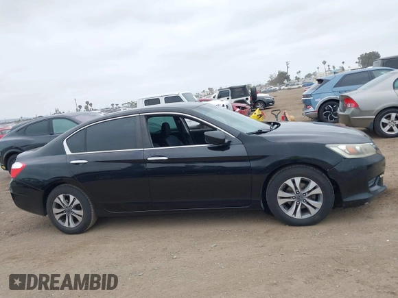 2014 Honda Accord LX z VIN 1HGCR2F34EA091034, wystawiony jako IAAI lot #42110625 z przebiegiem 200 519 mil mil oraz . Historia ofert i sprzedaży dostępna na DreamBid. Obrazek 13.