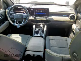 2024 Chevrolet Colorado 4WD ZR2 z VIN 1GCPTFEK5R1275826, wystawiony jako Copart lot #58793545 z przebiegiem 6 359 mil mil oraz Szkoda całkowita • Salvage title. Historia ofert i sprzedaży dostępna na DreamBid. Obrazek 8.