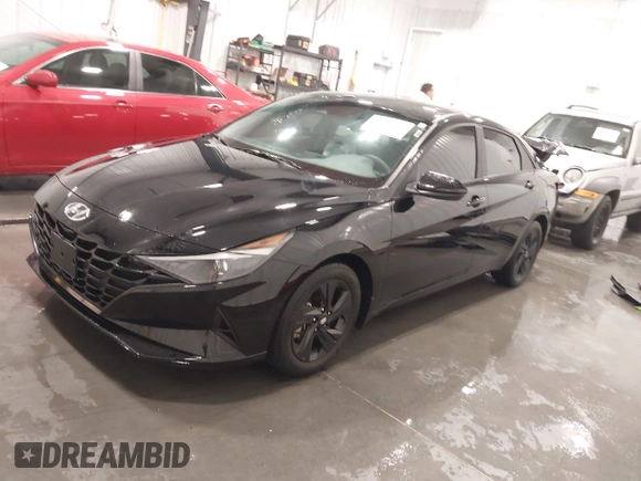 2023 Hyundai Elantra SEL z VIN KMHLM4AG3PU526870, wystawiony jako IAAI lot #41471456 z przebiegiem 33 252 mil mil oraz . Historia ofert i sprzedaży dostępna na DreamBid. Obrazek 19.
