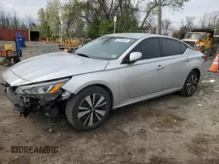 2021 Nissan Altima SV z VIN 1N4BL4DV4MN357404, wystawiony jako Copart lot #52760625 z przebiegiem 73 598 mil mil oraz Szkoda całkowita • Salvage title. Historia ofert i sprzedaży dostępna na DreamBid. Obrazek 1.