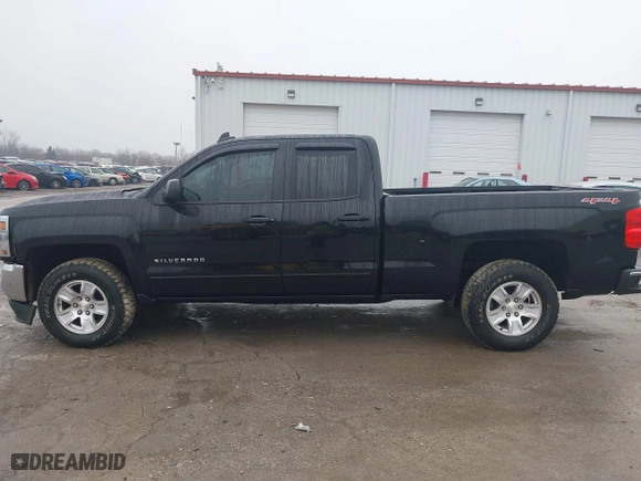 2017 Chevrolet Silverado 1500 LT with VIN 1GCVKREH9HZ170691, listed as a IAAI auction lot 41196713 with 111,189 mi miles. Bid and sale history available at carsss.com. Image 14.