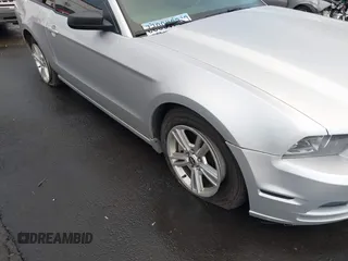 2014 Ford Mustang V6 with VIN 1ZVBP8EM4E5234101, listed as a IAAI auction lot 41285622 with Not Provided miles. Bid and sale history available at carsss.com. Image 6.
