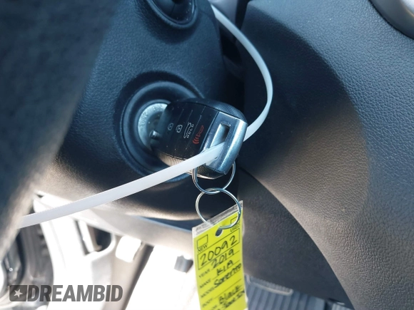 2019 Kia Sorento L with VIN 5XYPG4A32KG533121, listed as a IAAI auction lot 41762827 with 96,026 mi miles. Bid and sale history available at carsss.com. Image 11.