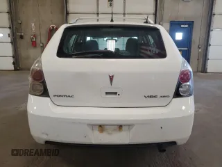 2010 Pontiac Vibe z VIN 5Y2SM6E03AZ420535, wystawiony jako Copart lot #55619275 z przebiegiem 172 026 mil mil oraz Czysty tytuł • Clean title. Historia ofert i sprzedaży dostępna na DreamBid. Obrazek 6.