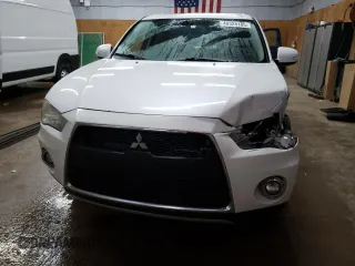 2012 Mitsubishi Outlander GT z VIN JA4JT5AX5CU003648, wystawiony jako Copart lot #48328185 z przebiegiem 223 513 mil mil oraz Czysty tytuł • Clean title. Historia ofert i sprzedaży dostępna na DreamBid. Obrazek 5.