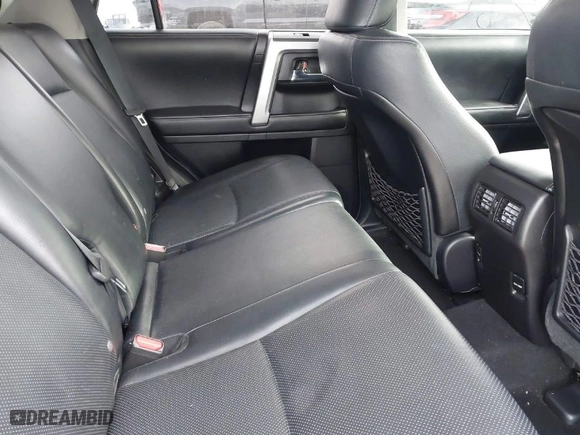 2014 Toyota 4Runner Limited with VIN JTEBU5JR2E5188985, listed as a IAAI auction lot 41428820 with 128,787 mi miles. Bid and sale history available at carsss.com. Image 8.